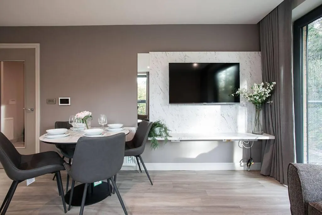 Modern 2Br With Balcony Next To The City Airport Bhd - Free Parking Belfast